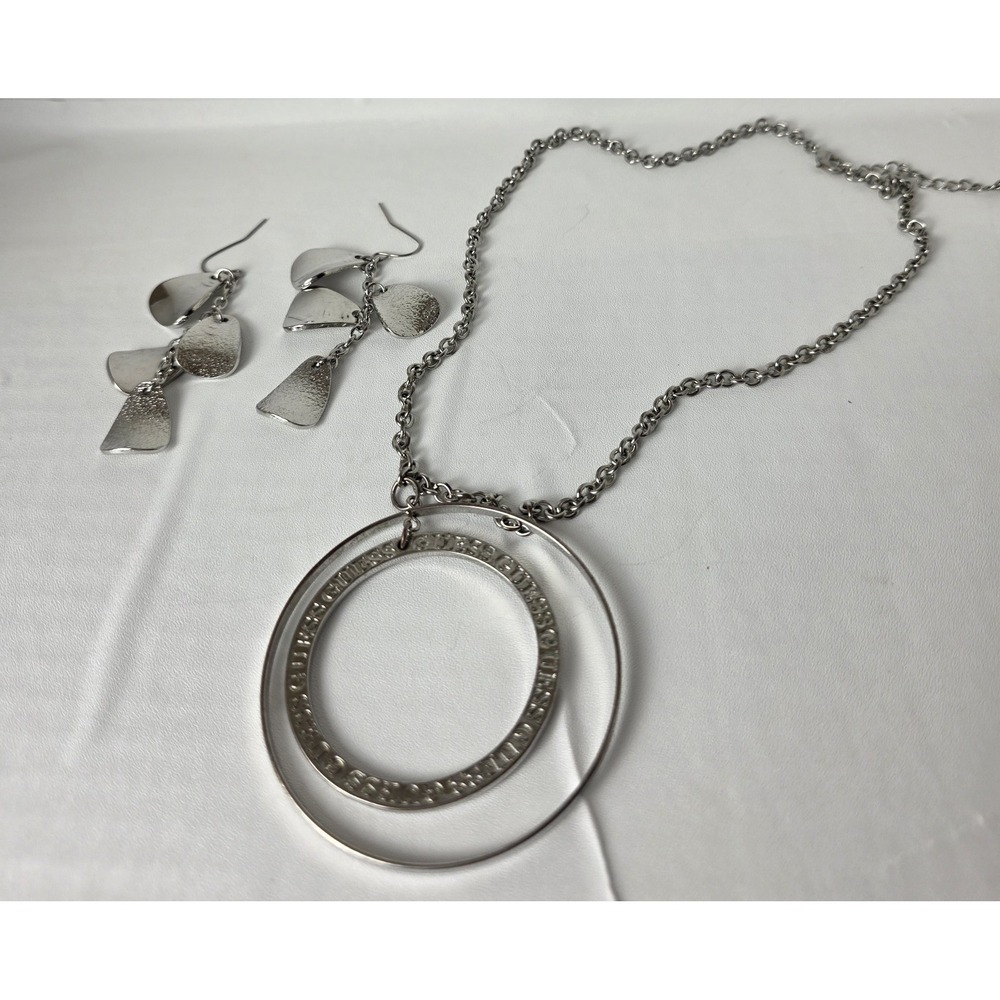 Guess Sterling Silver 12" Long Rope Chain Necklace W/Circles and Earrings